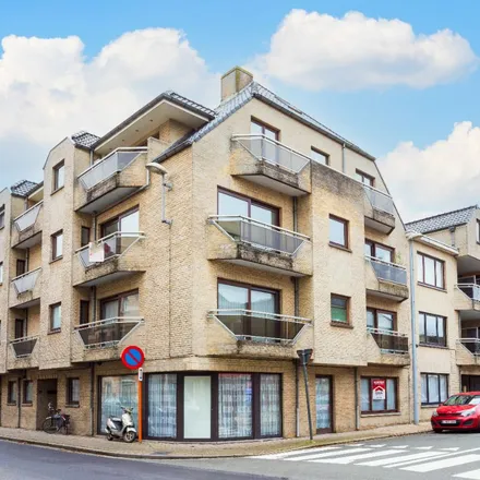 Rent this 1 bed apartment on Hugo Verrieststraat 77 in 8800 Roeselare, Belgium