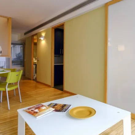 Image 7 - Iris, Calle del Conde de Romanones, 28012 Madrid, Spain - Apartment for rent