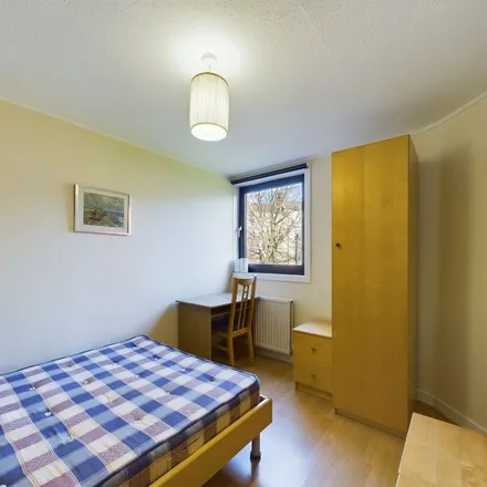 Image 3 - 1 St David's Place, City of Edinburgh, EH3 8AQ, United Kingdom - Apartment for rent