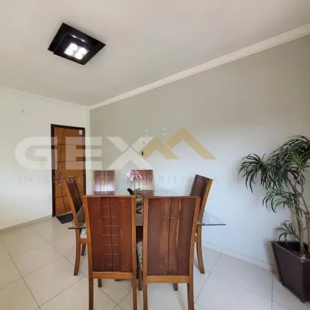 Buy this 3 bed apartment on Rua Itambacuri in Centro, Divinópolis - MG