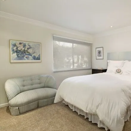Image 3 - 163 South Doheny Drive, Los Angeles, CA 90048, USA - Condo for sale