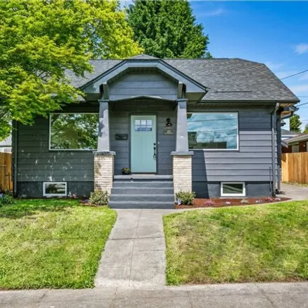 Buy this 3 bed house on 212 East 25th Street in Vancouver, WA 98663