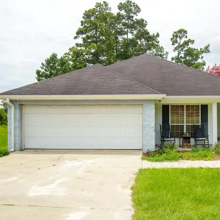Buy this 3 bed house on 5917 Camelia Drive South in Clyattville, Lowndes County