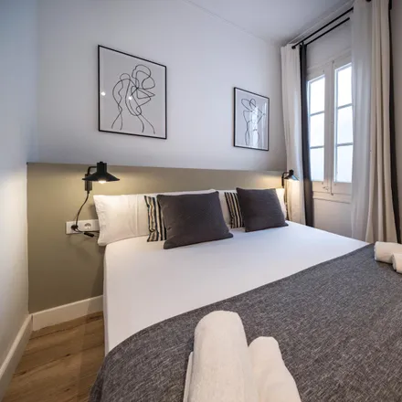 Rent this 4 bed apartment on Carrer de Balmes in 119, 08001 Barcelona