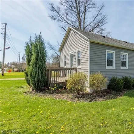 Buy this 3 bed house on 4516 Nettleton Road in Medina Township, OH 44256