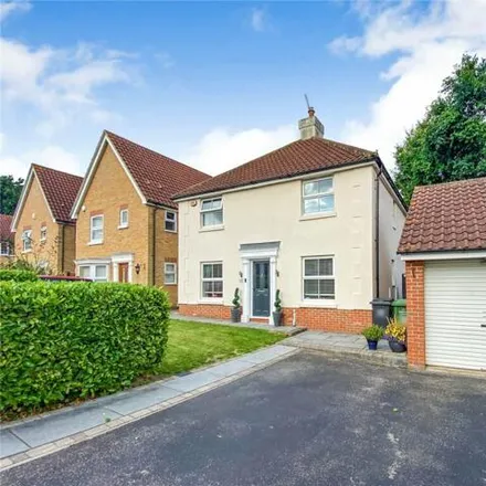 Buy this 4 bed house on Bee Spotted in Royal Oak Chase, Basildon