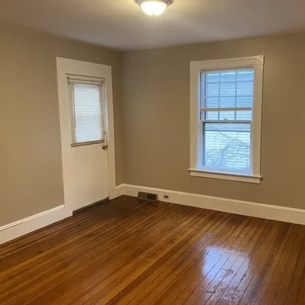 Image 7 - 12 Vernon Street, Northampton, MA 01061, USA - House for sale