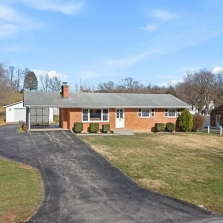 Buy this 3 bed house on 82 Maple Avenue in Troutville, Botetourt County