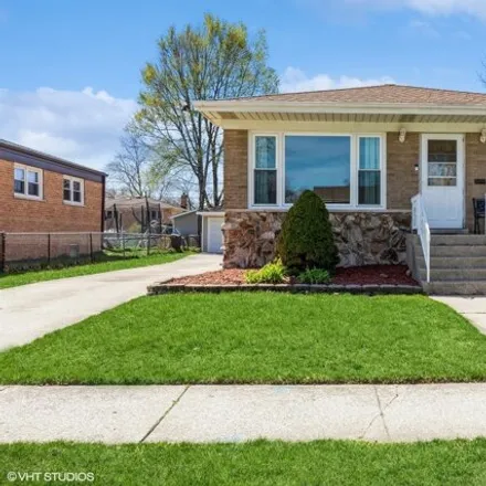 Buy this 3 bed house on 11806 South Tripp Avenue in Alsip, IL 60803