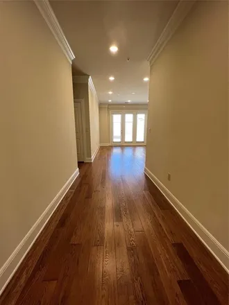 Image 4 - 6565 Bandera Avenue, Dallas, TX 75225, USA - Condo for rent