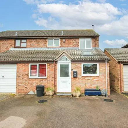 Buy this 3 bed duplex on Icknield Close in Cheveley, N/a