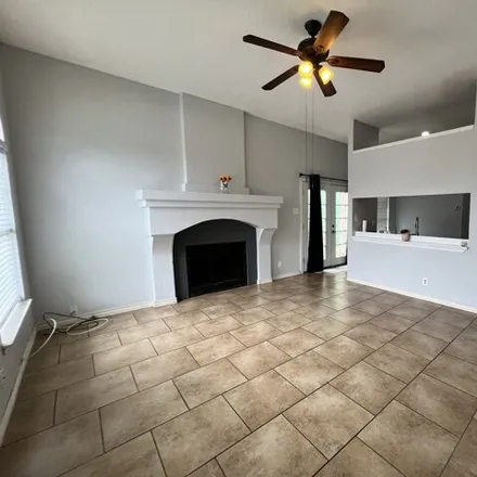 Image 2 - 9280 Valley Hedge Drive, San Antonio, TX 78250, USA - House for rent