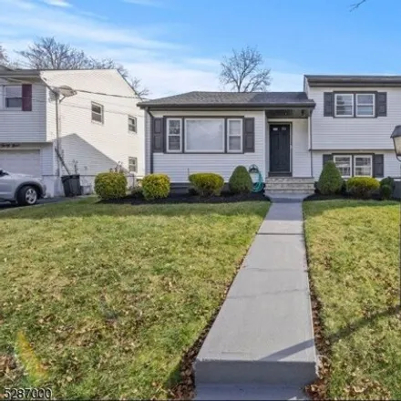 Buy this 3 bed house on 41 Golf Road in Brookdale, Bloomfield