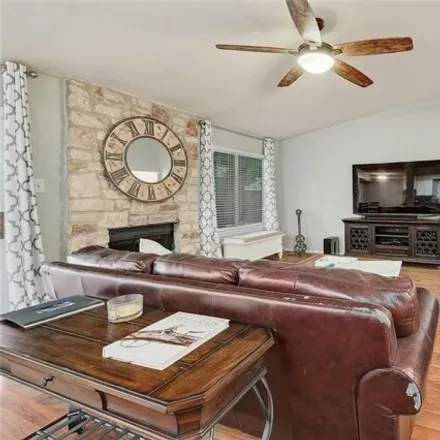 Image 6 - 13172 Mill Stone Drive, Austin, TX 78729, USA - House for sale