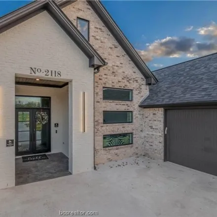 Image 3 - 2298 Joe Will Drive, College Station, TX 77845, USA - House for sale