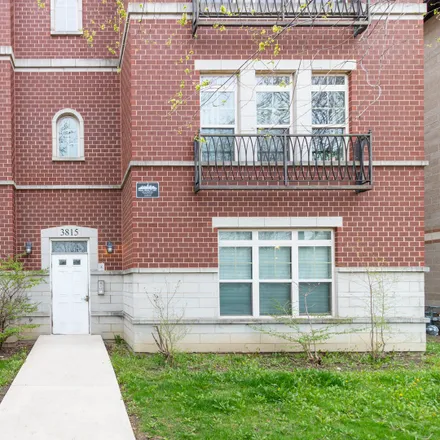 Image 2 - 3815 South Langley Avenue, Chicago, IL 60653, USA - House for sale