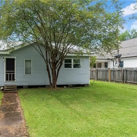 Buy this 2 bed house on 724 Lamarque Street in Mandeville, LA 70448