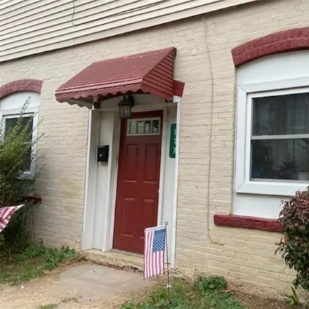 Buy this 5 bed townhouse on 171 Foster Street in Meriden, CT 06451
