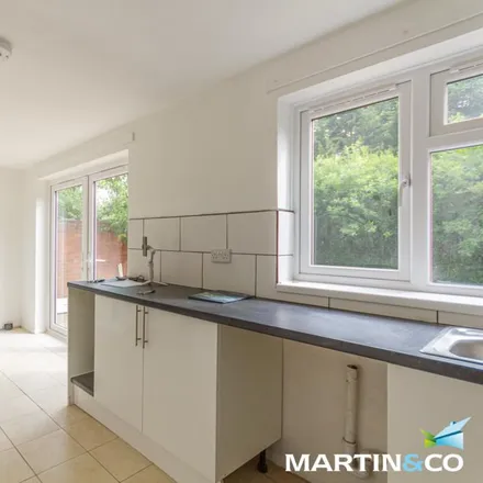 Image 3 - Ferncliffe Road, Metchley, B17 0QG, United Kingdom - House for rent