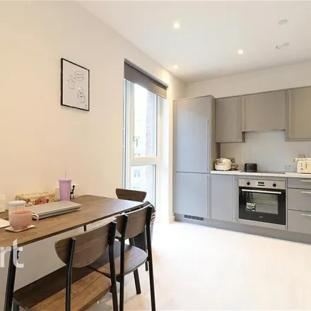 Rent this 1 bed apartment on 9 Kentfield Street in London, IG11 0ZR