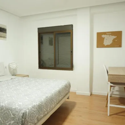 Rent this 3 bed apartment on Carrer del Marí Albesa in 46023 Valencia, Spain