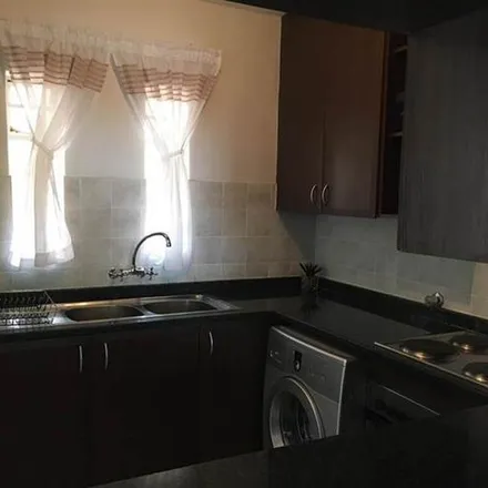 Image 6 - 411 Ohio Street, Garsfontein, Gauteng, 0043, South Africa - Apartment for rent