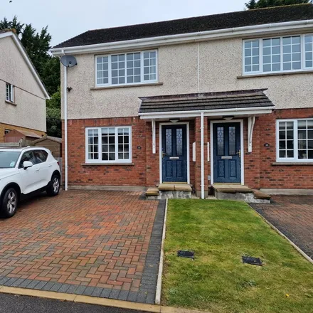 Rent this 2 bed duplex on Chaffinch Close