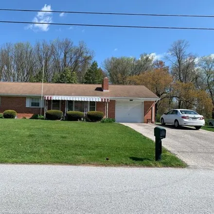Buy this 3 bed house on 47 Woodland Drive in Jacobus, PA 17407