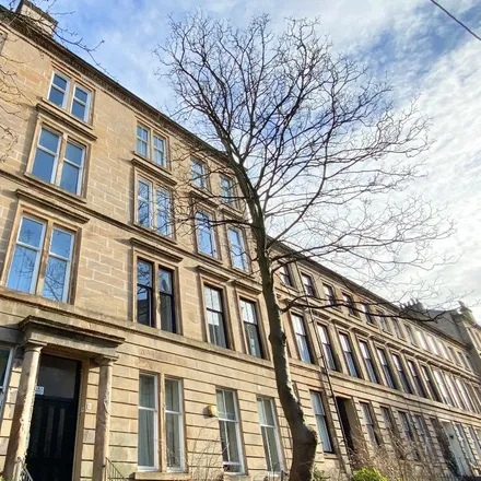 Rent this 4 bed apartment on 16 in 21, 23 Oakfield Avenue