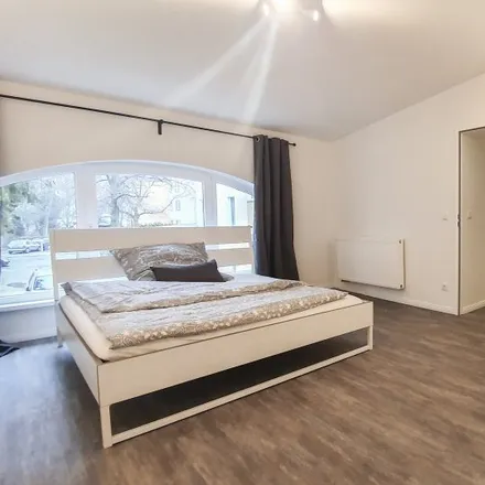 Rent this 6 bed room on Gesellschaftstraße 27 in 13409 Berlin, Germany