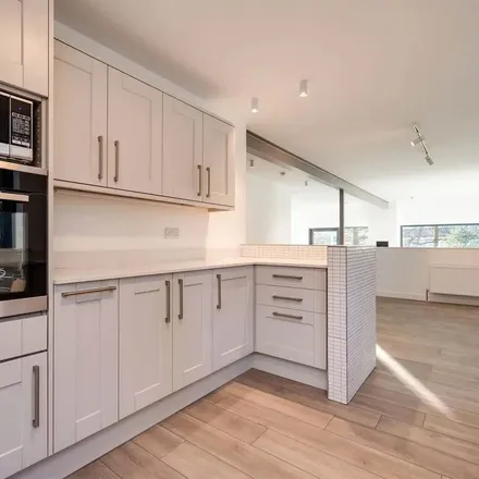 Rent this 4 bed apartment on 1 Park Street in Royal Hillsborough, BT26 6PA