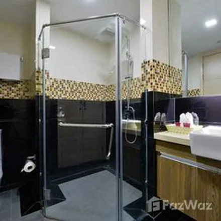 Image 5 - Ten Ekamai Suites, 33/39, Soi Ekkamai 10, Vadhana District, Bangkok 10110, Thailand - Apartment for rent