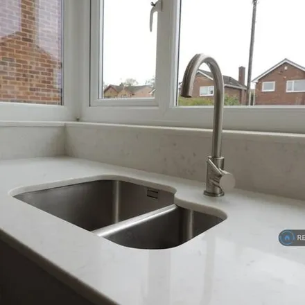 Image 6 - unnamed road, Mansfield Woodhouse, NG19 8JN, United Kingdom - House for rent