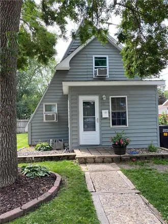 Buy this 3 bed house on 802 Lincoln Avenue in Albert Lea, MN 56007