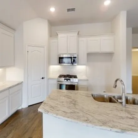 Buy this 5 bed apartment on 9209 Amistad Lane in Country Lakes North, Denton