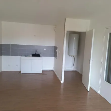 Rent this 2 bed apartment on 204 Avenue Francois Mitterrand in 38670 Chasse-sur-Rhône, France