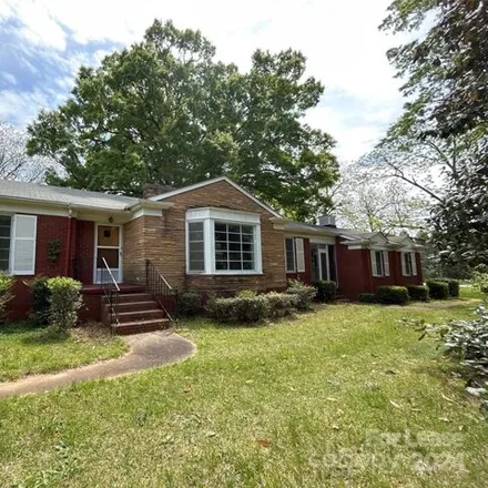 Rent this 3 bed house on 2046 Union Road in Mecklenburg County, NC 28104