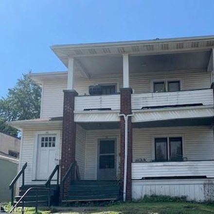 Rent this 2 bed duplex on 22 North Portland Avenue in Youngstown, OH 44509