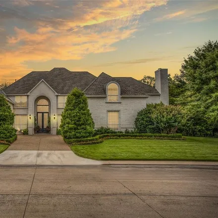 Buy this 5 bed house on 1508 River Crest Court in Fort Worth, TX 76107