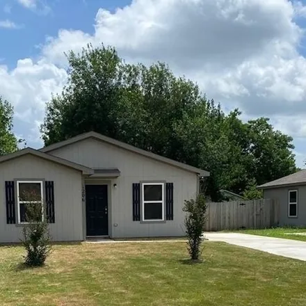 Buy this 3 bed house on 1206 North Brazos Avenue in Cleburne, TX 76031