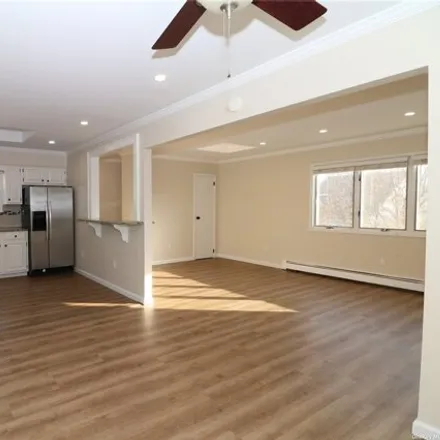 Image 5 - 449 East Market Street, City of Long Beach, NY 11561, USA - Apartment for rent