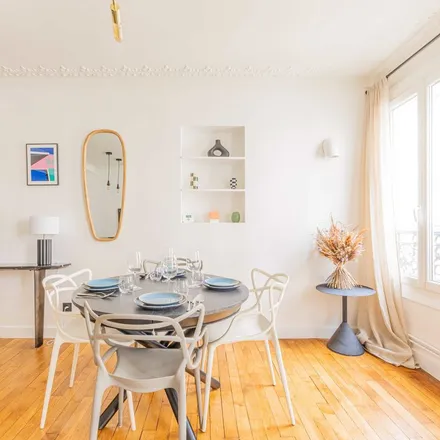 Image 2 - 26 Rue Véron, 75018 Paris, France - Apartment for rent