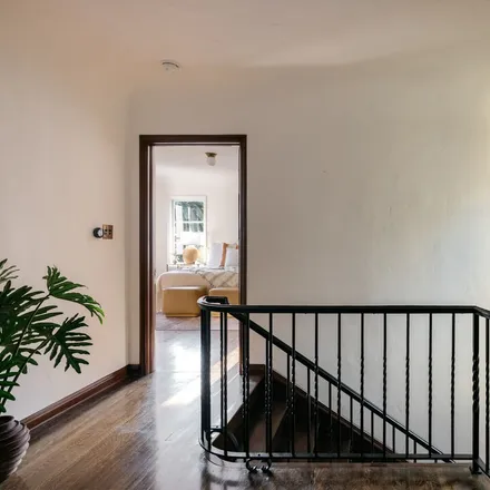 Image 3 - Whitley Terrace, Los Angeles, CA 90028, USA - House for sale