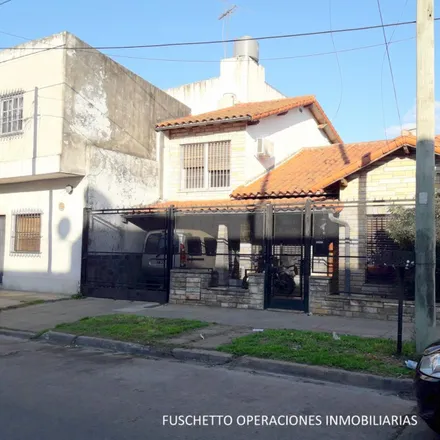Image 1 - Helguera 302, Flores, C1406 GMG Buenos Aires, Argentina - House for sale