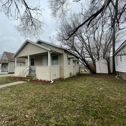 Buy this 2 bed house on 507 West Eureka Street in Champaign, IL 61820