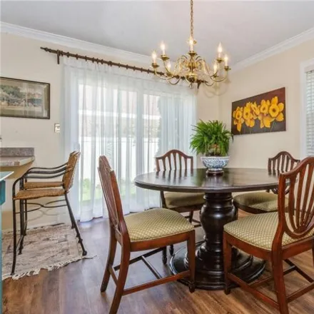 Image 6 - 195 North Centre Avenue, Village of Rockville Centre, NY 11570, USA - Townhouse for sale