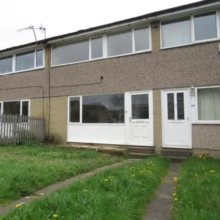 Rent this 3 bed house on Greenfield Gardens in Eastburn, BD20 7SP