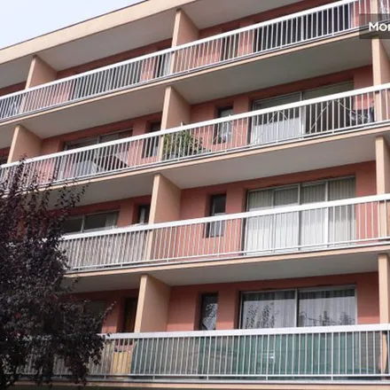 Rent this 1 bed apartment on 136 Rue du Renard in 76000 Rouen, France