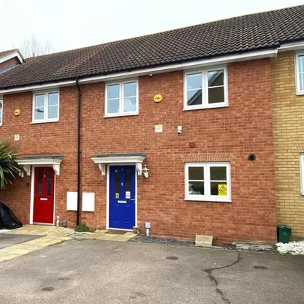 Image 1 - unnamed road, Basildon, SS14 2FE, United Kingdom - Townhouse for sale