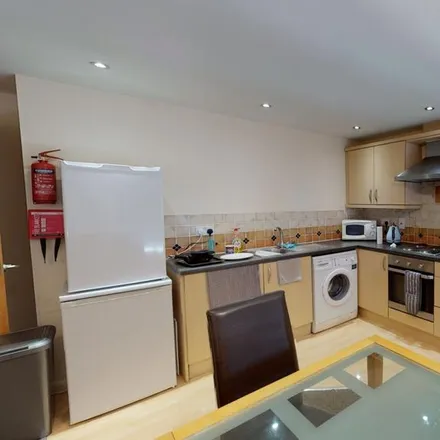 Rent this 2 bed apartment on The Rise in Russell Street, Nottingham